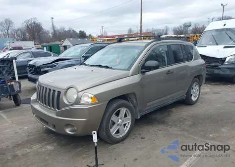2007 Jeep Compass Sport z USA, uszkodzony, nr VIN 1J8FT47W07D180756